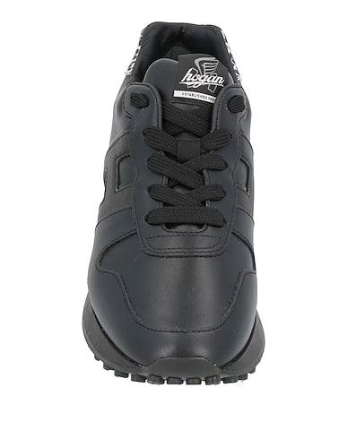 HOGAN SNEAKERS﻿