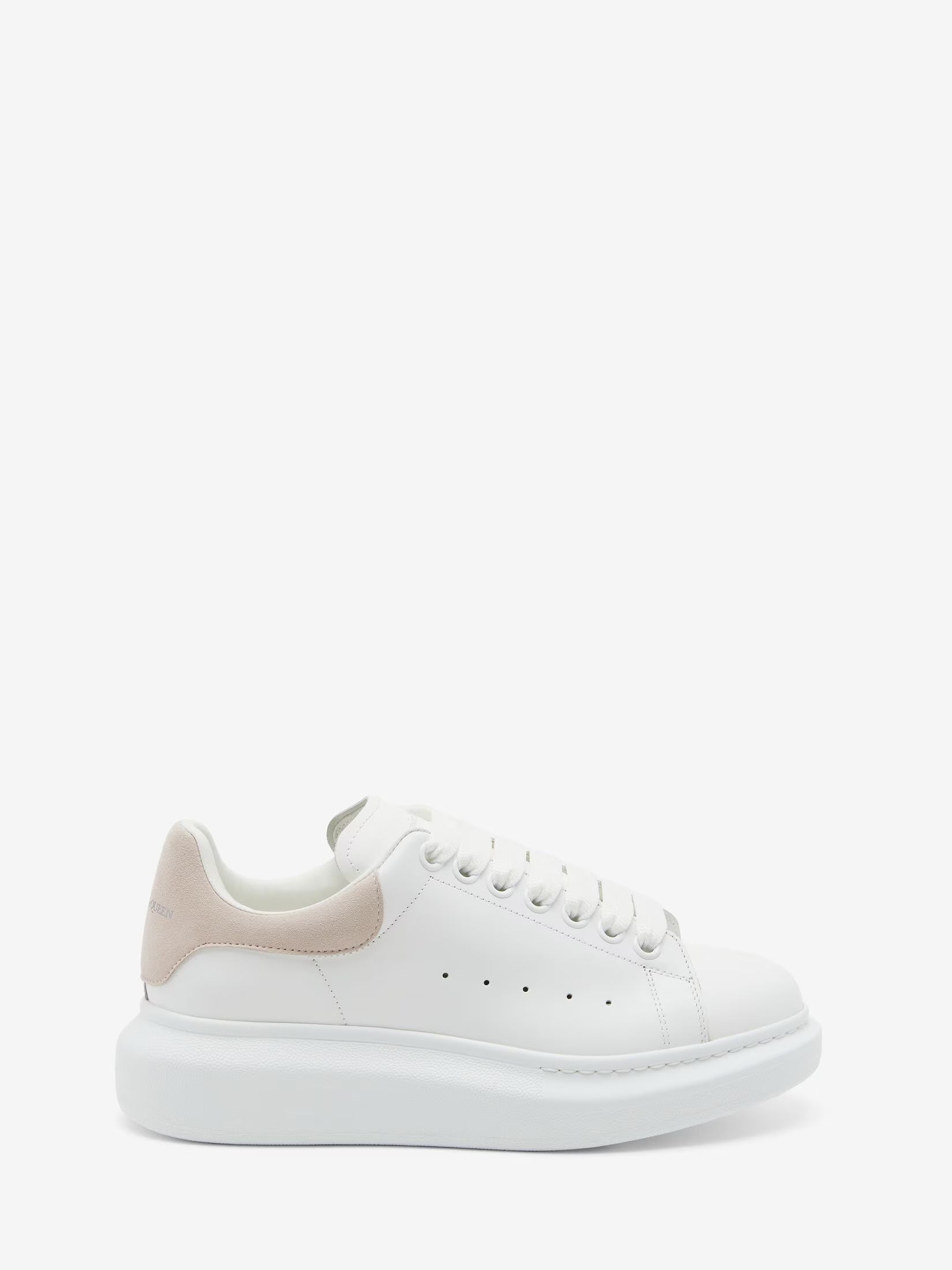McQueen Sneaker Oversize da Donna in Bianco/Patchouli
